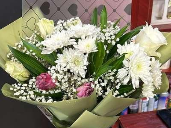 Fresh Tulip Flowers And Gifts Trading