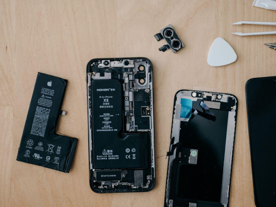 Z H Y Electronics Trading