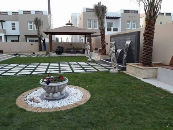 Blue Moon Landscape & Gardening